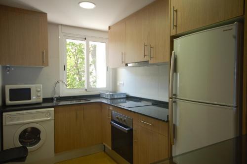 Lets Holidays Tossa De Mar Beach Apartment Esterno foto