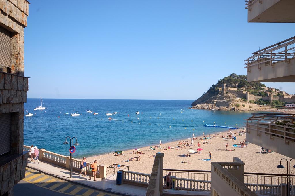 Lets Holidays Tossa De Mar Beach Apartment Esterno foto