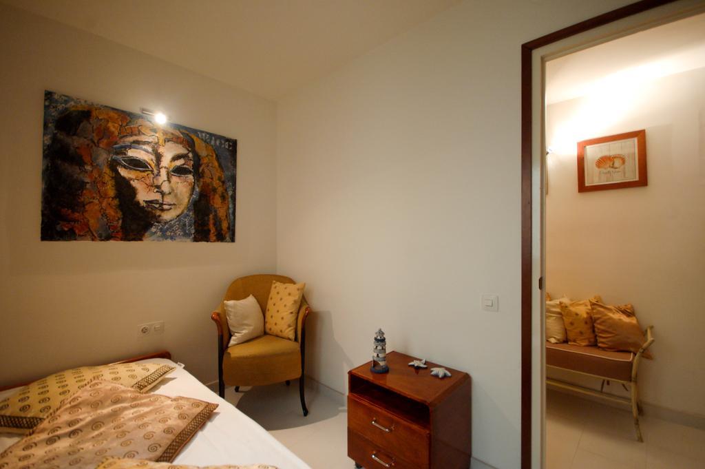 Lets Holidays Tossa De Mar Beach Apartment Esterno foto