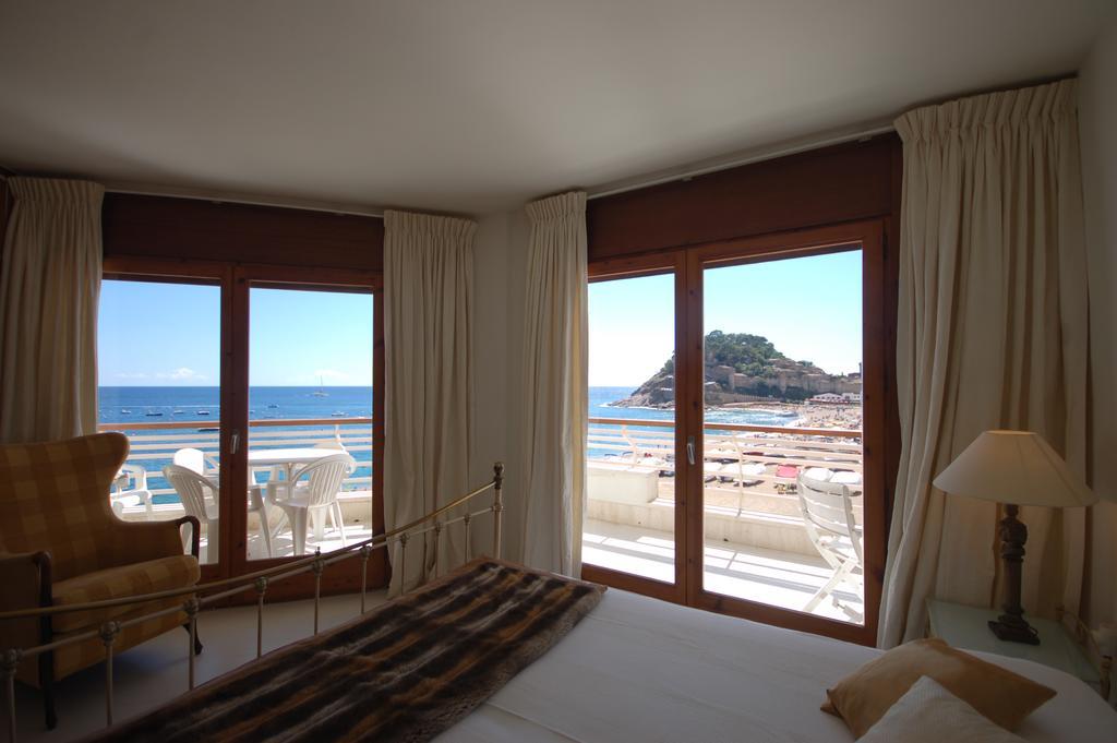 Lets Holidays Tossa De Mar Beach Apartment Esterno foto